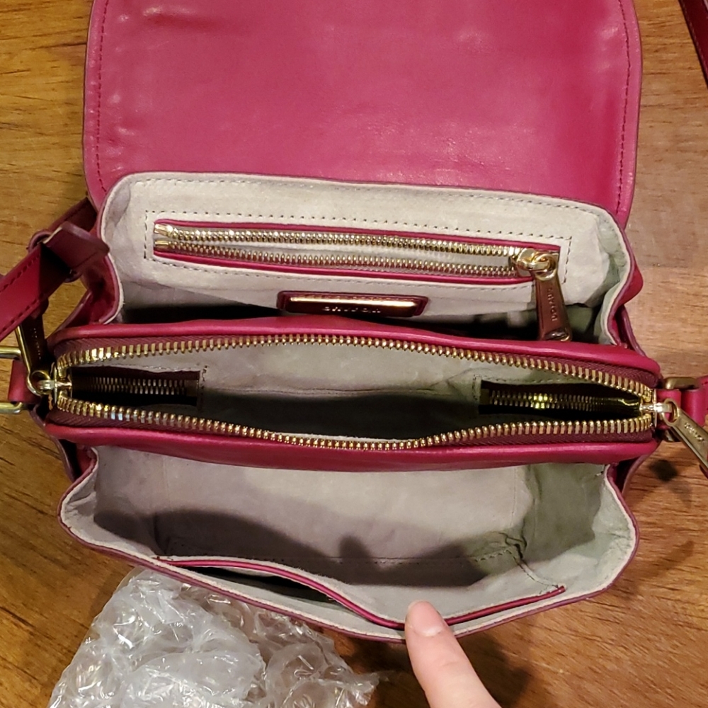 *SALE* Gryson maroon leather crossbody - Picture 8 of 13